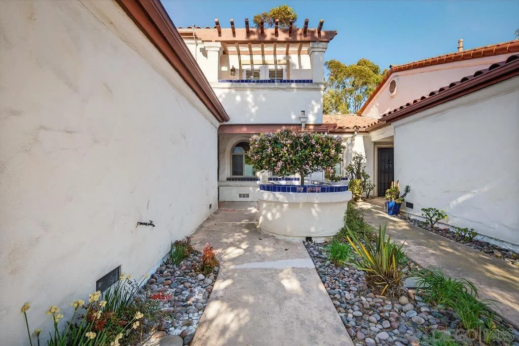 12242 Paseo Lucido B, San Diego, California 92128 — photo 4