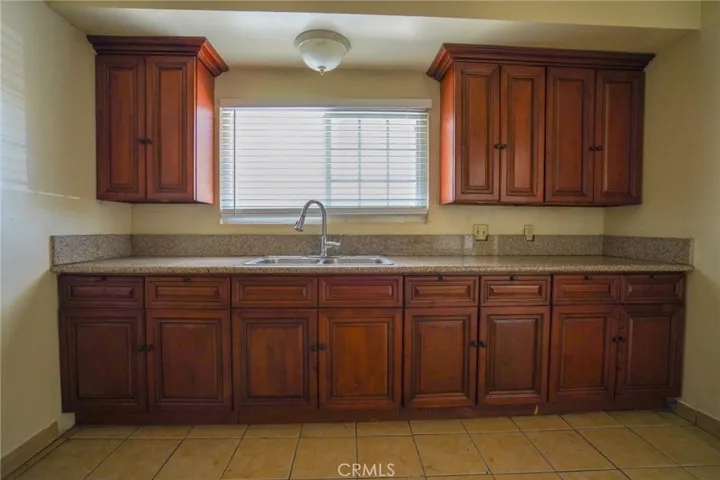 12612 Inglewood, Hawthorne, California 90250 — photo 5