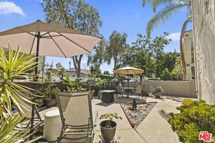 2447 Chelsea Place, Santa Monica, California 90404 — photo 4