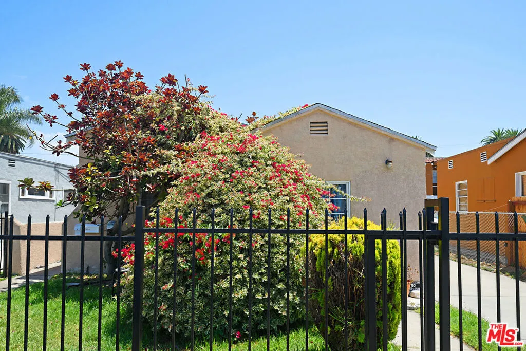 2664 S Redondo Boulevard, Los Angeles, California 90016 — photo 5