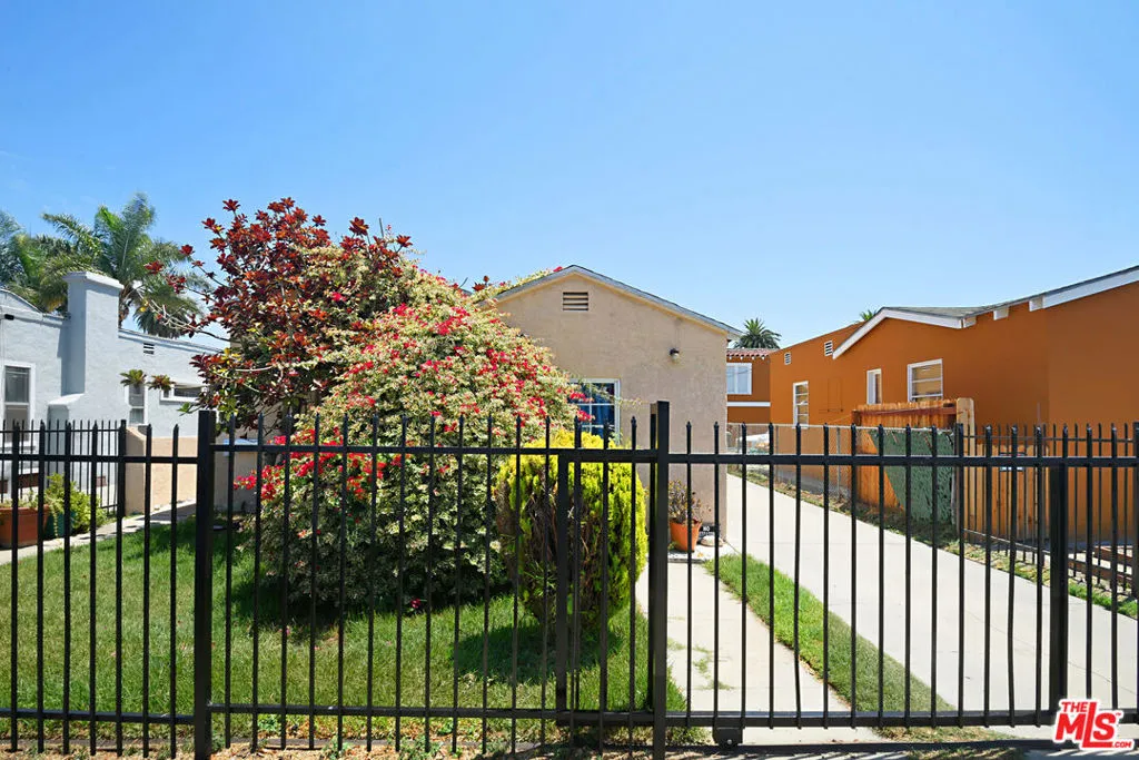 2664 S Redondo Boulevard, Los Angeles, California 90016 — photo 4