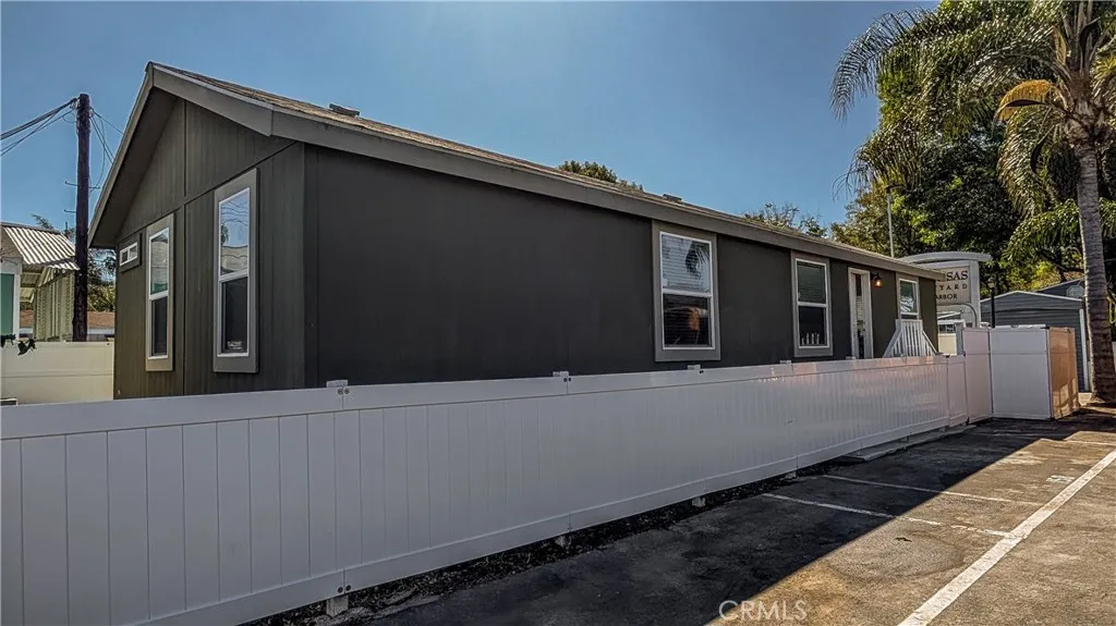 400 E. Arbor St. #1