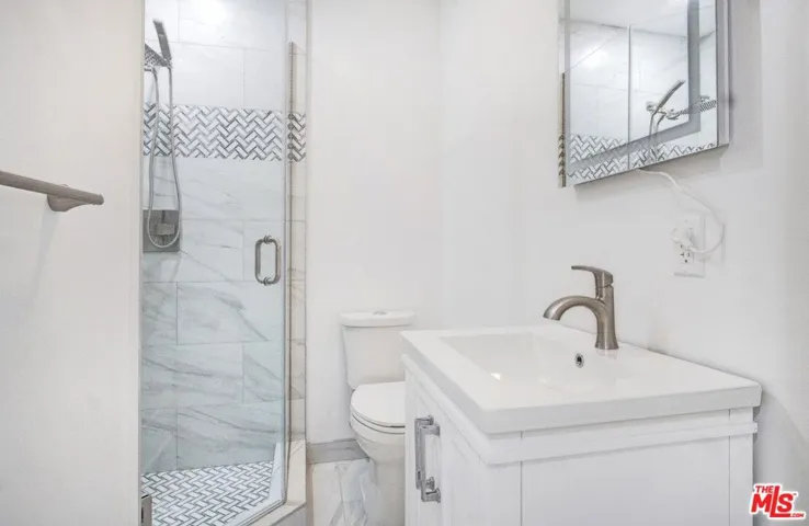 722 Lincoln Boulevard 3, Santa Monica, California 90402 — photo 4
