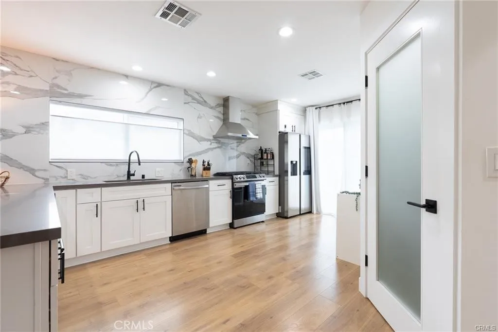 135 N Vendome Street, Los Angeles, California 90026 — photo 5