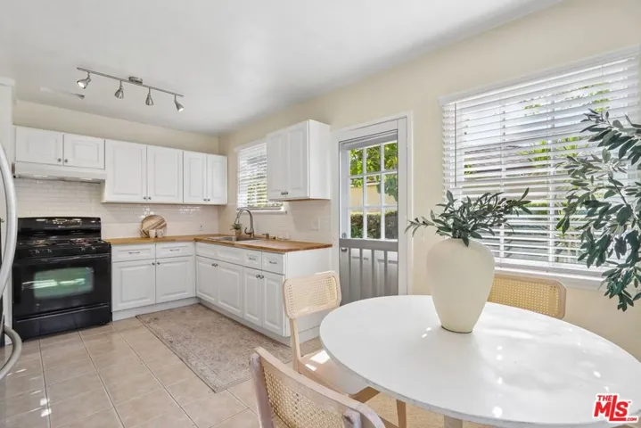 607 Granada Street, Glendale, California 91205 — photo 4
