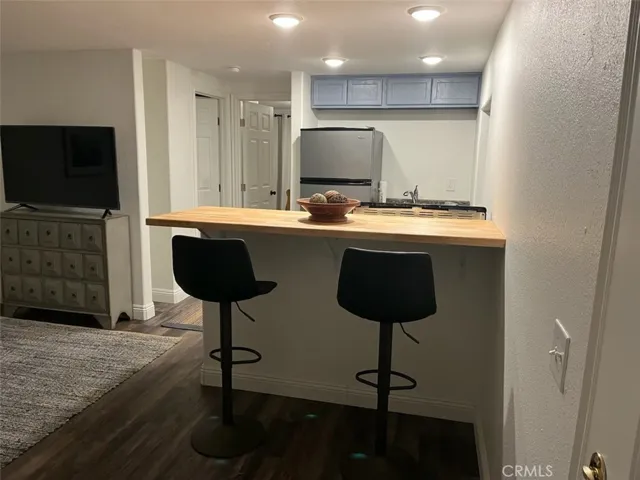 Downstairs Unit Kitchen