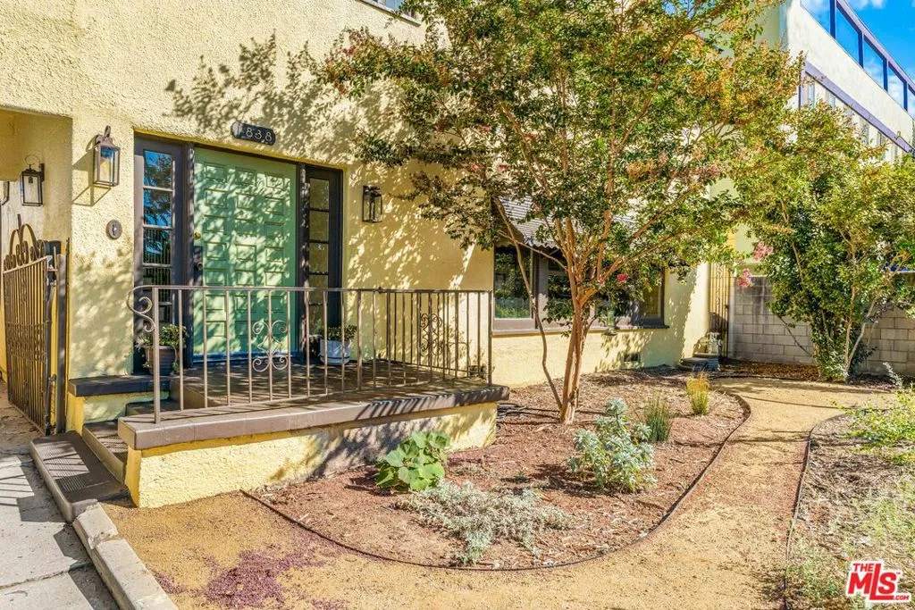 1838 S Victoria Avenue, Los Angeles, California 90019 — photo 4