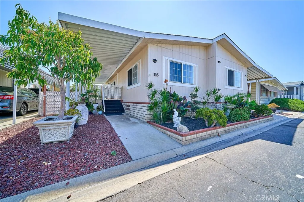 3595 Santa Fe #155