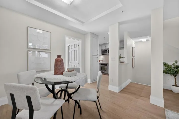 379 Dunsmuir Terrace 3, Sunnyvale, California 94085 — photo 5