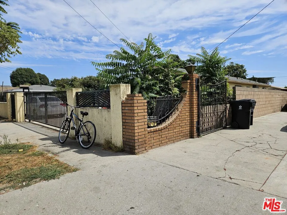 2238 E 120th Street, Los Angeles, California 90059 — photo 5
