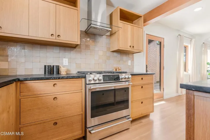 115 Center St kitchen 3