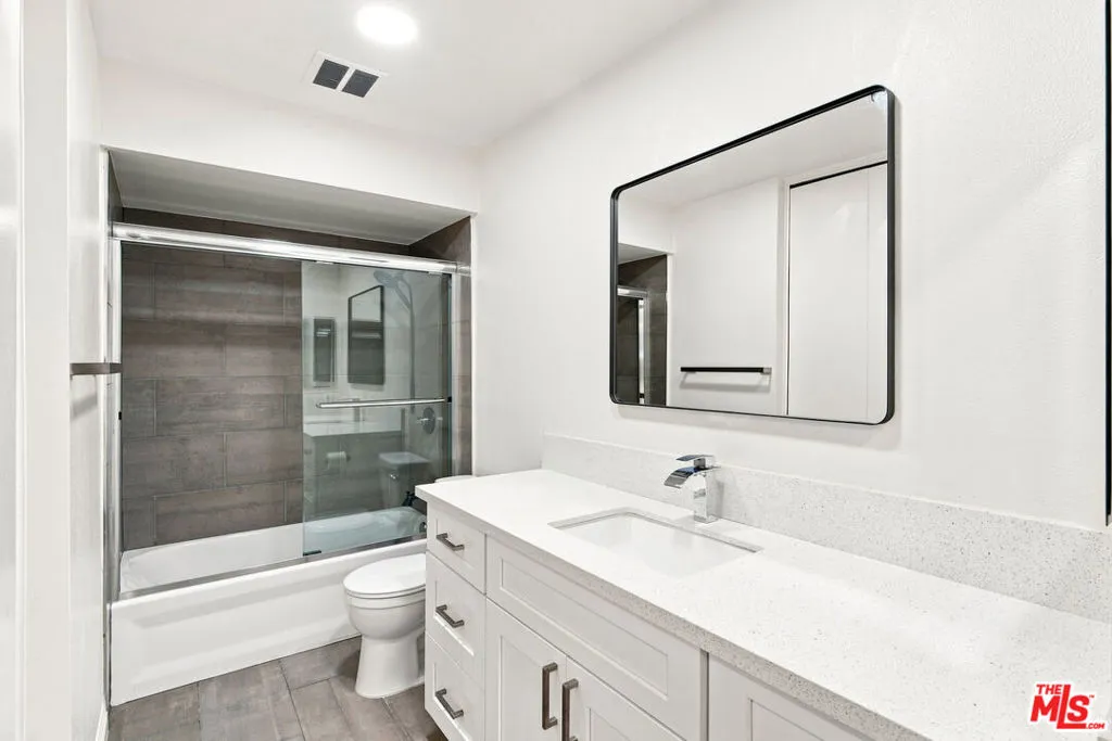 4210 Via Arbolada 304, Los Angeles, California 90042 — photo 5