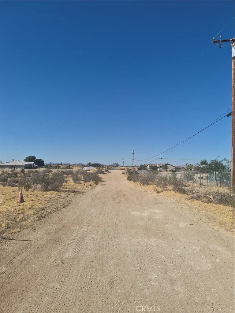0 Itoya Vista, Apple Valley, California 92308 — photo 4