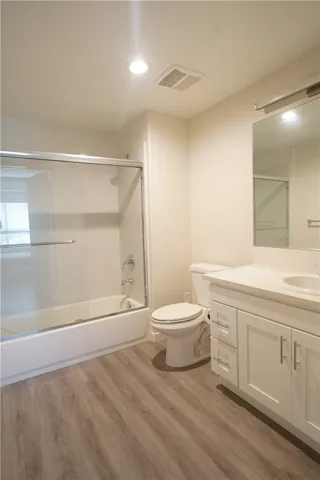 Bathroom in Main Bedroom