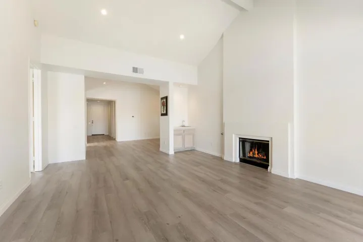 99lakeshore-26