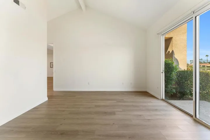 99lakeshore-29