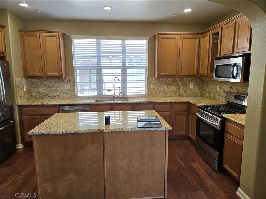 4444 Owens Street 101, Corona, California 92883 — photo 4