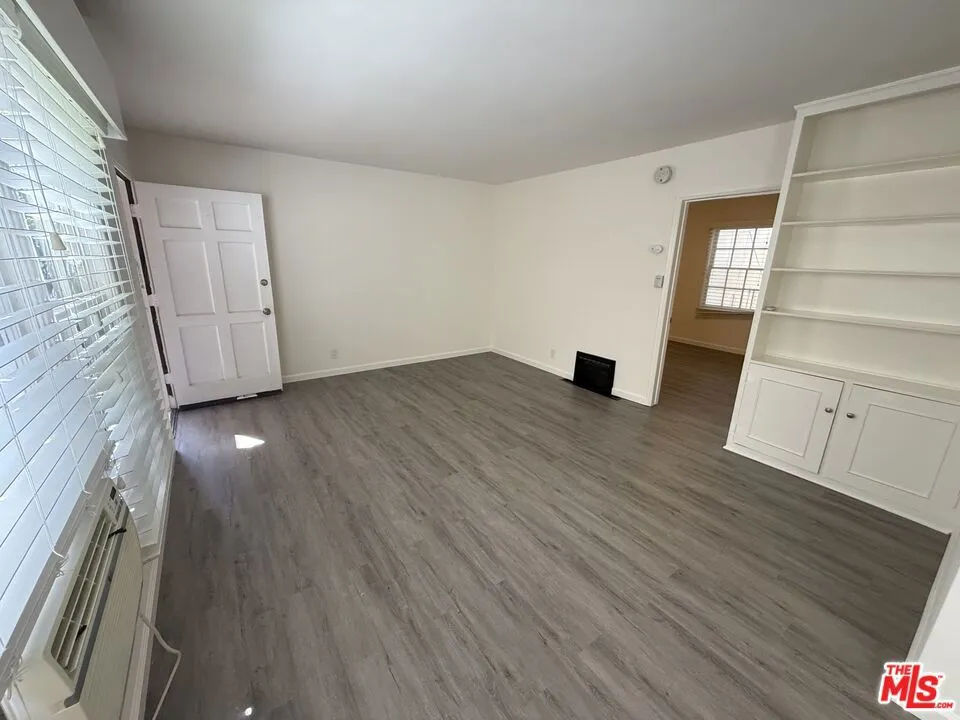 1846 Pandora Avenue, Los Angeles, California 90025 — photo 4