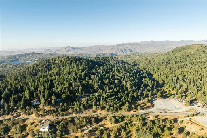 28879 Sycamore Drive, Lake Arrowhead, California 92385 — photo 5