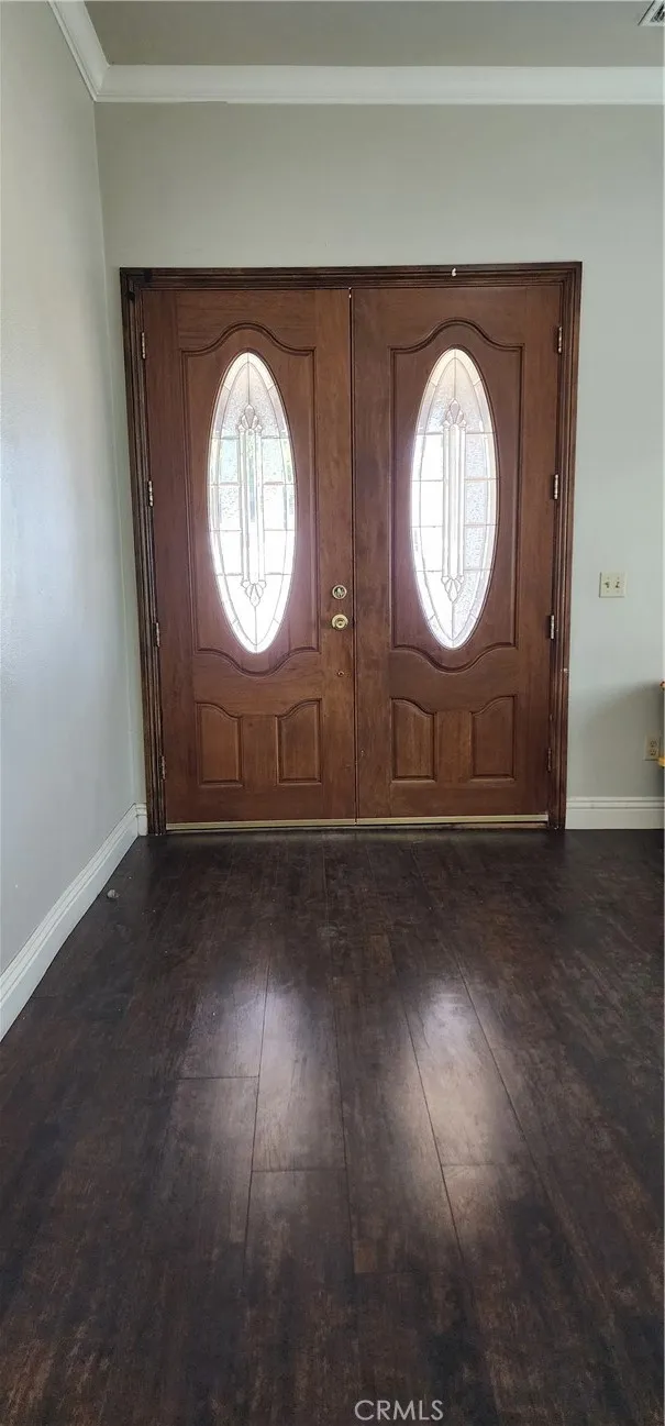 unit #1 address 3112 upgraded french door entry