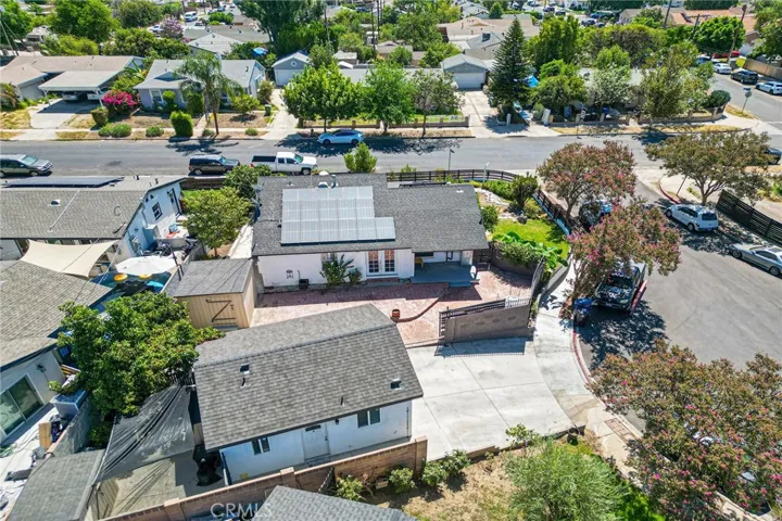 14373 Berg, Sylmar, California 91342 — photo 5