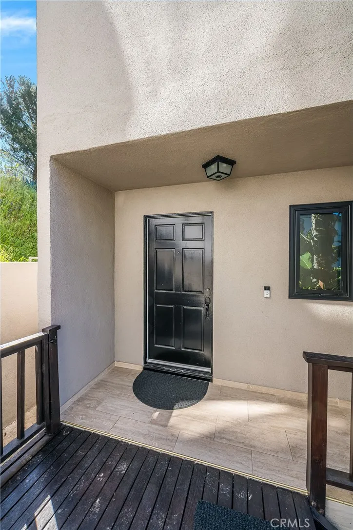 1800 Silverwood Terrace, Los Angeles, California 90026 — photo 4