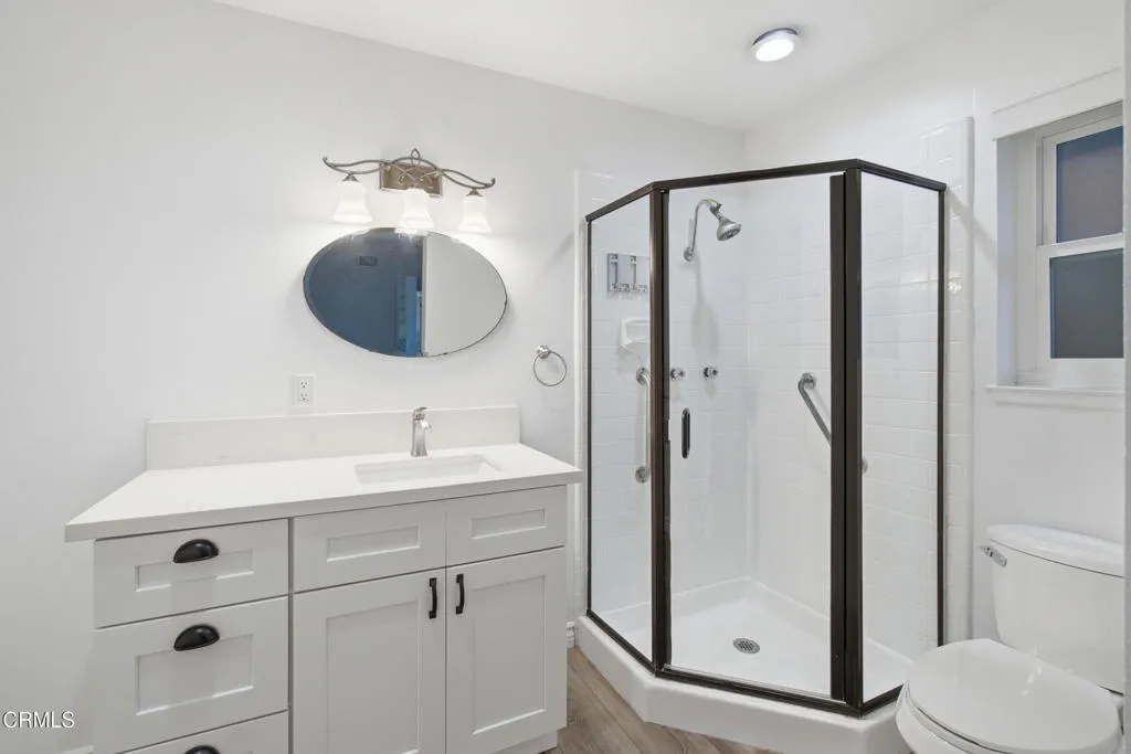 21_bathroom