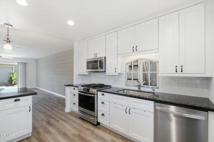 13_kitchen