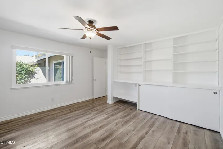 24_bedroom