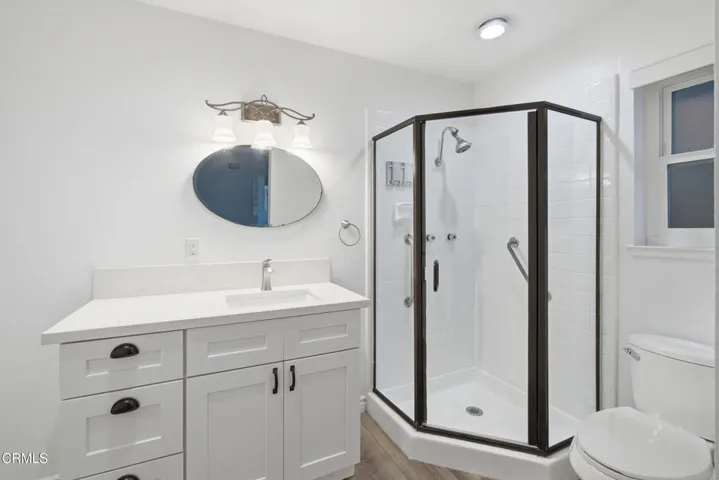 21_bathroom