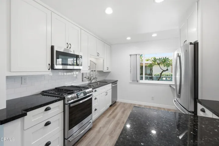 11_kitchen