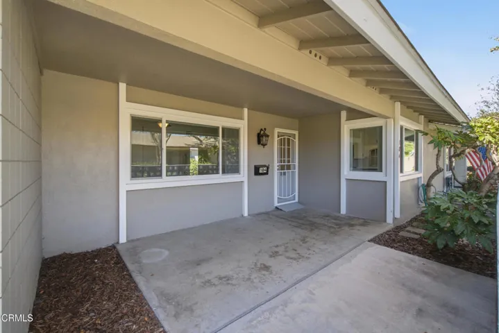 4_front patio