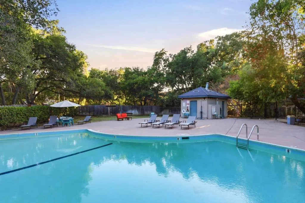 HOA Community Pool HOA Community Pool