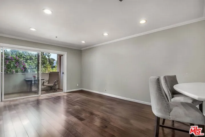 Living Room empty
