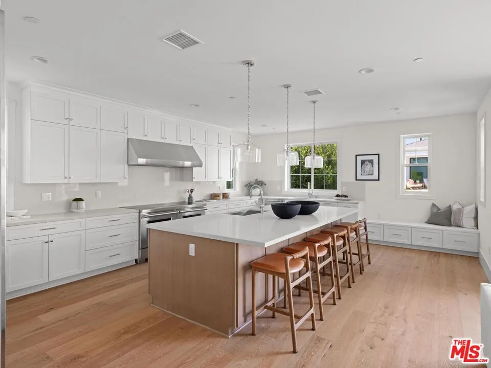11957 Modjeska Place, Los Angeles, California 90066 — photo 4