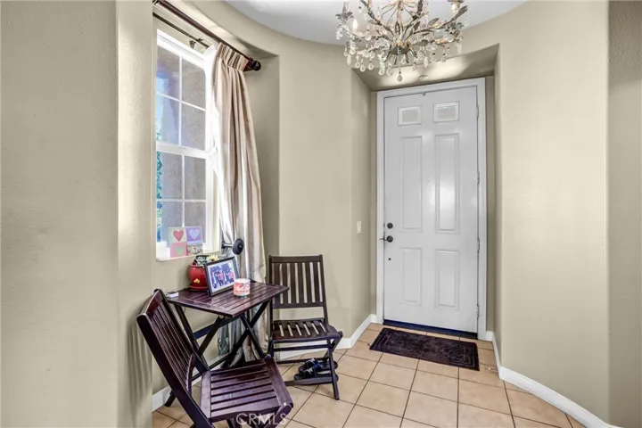 5559 Scharf, Fontana, California 92336 — photo 4