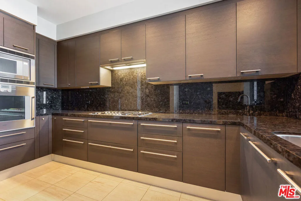900 W Olympic Boulevard 38f, Los Angeles, California 90015 — photo 5
