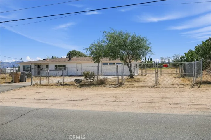 15561 Ash Street, Hesperia, California 92345 — photo 5