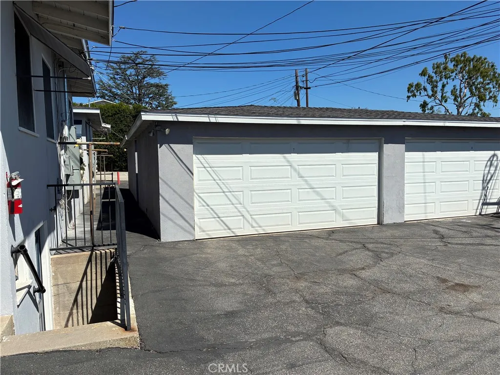 Garage Garage