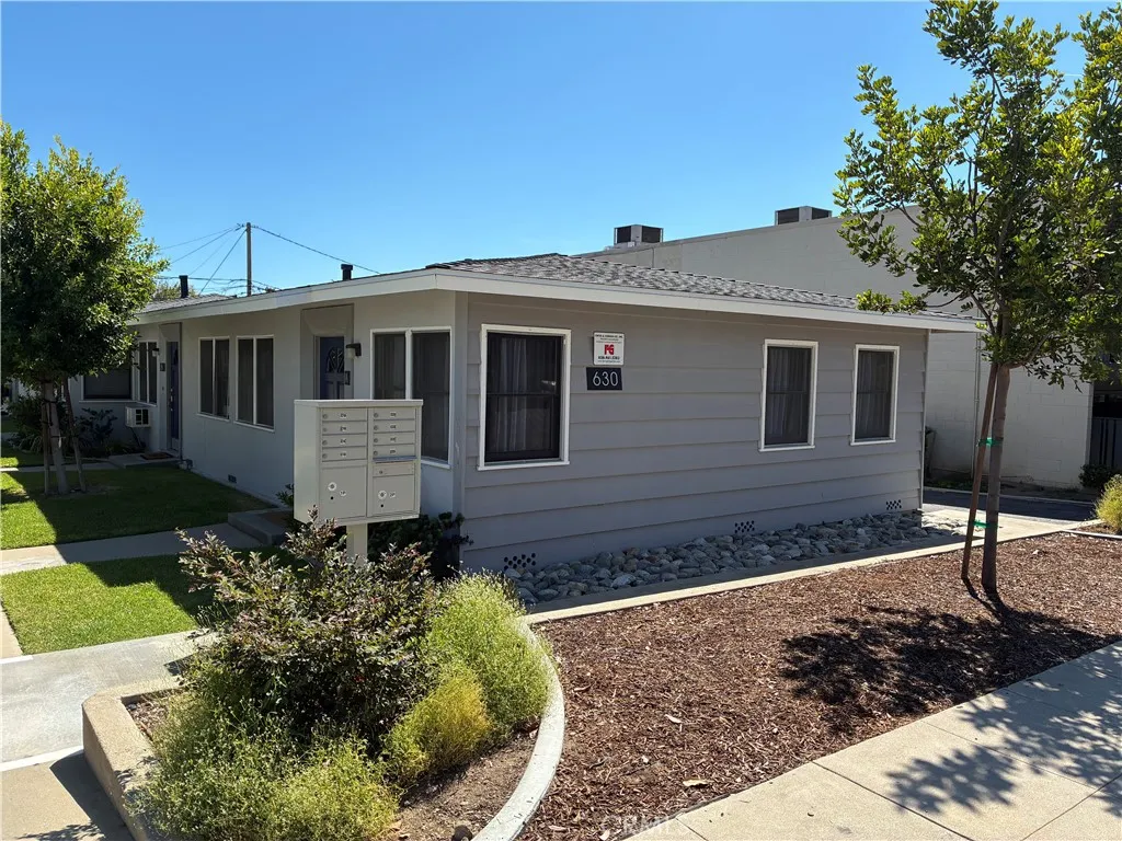 630 W. Foothill Blvd
Frontage 630 W. Foothill Blvd
Frontage