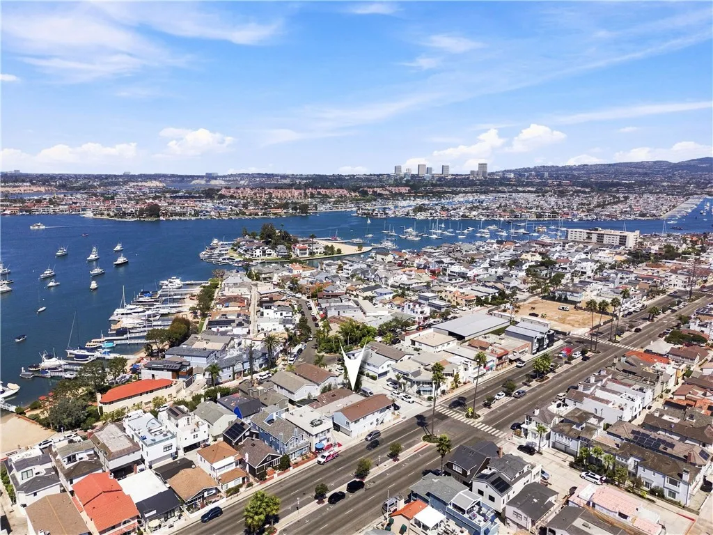 203 6th Street, Newport Beach, California 92661 — photo 5