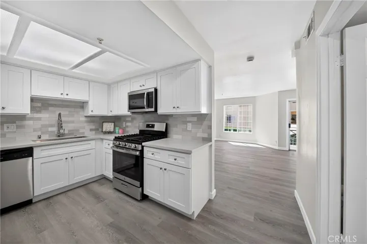 1131 Campbell Street 210, Glendale, California 91207 — photo 4
