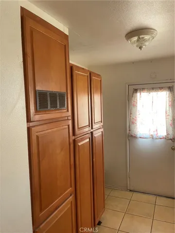 944 E Elizabeth, Barstow, California 92311 — photo 5