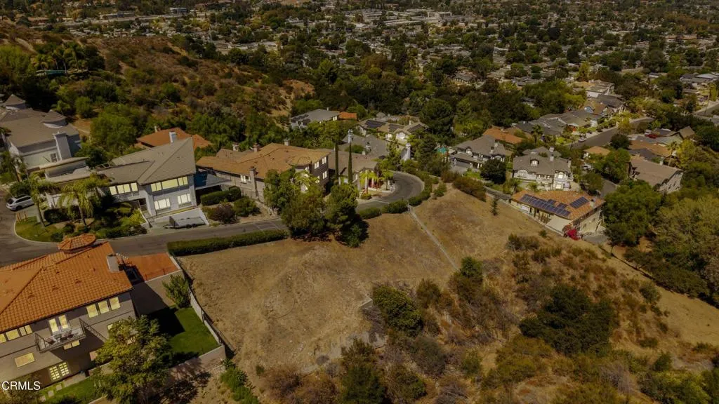 24856 Bella Vista Drive, Newhall, California 91321 — photo 5