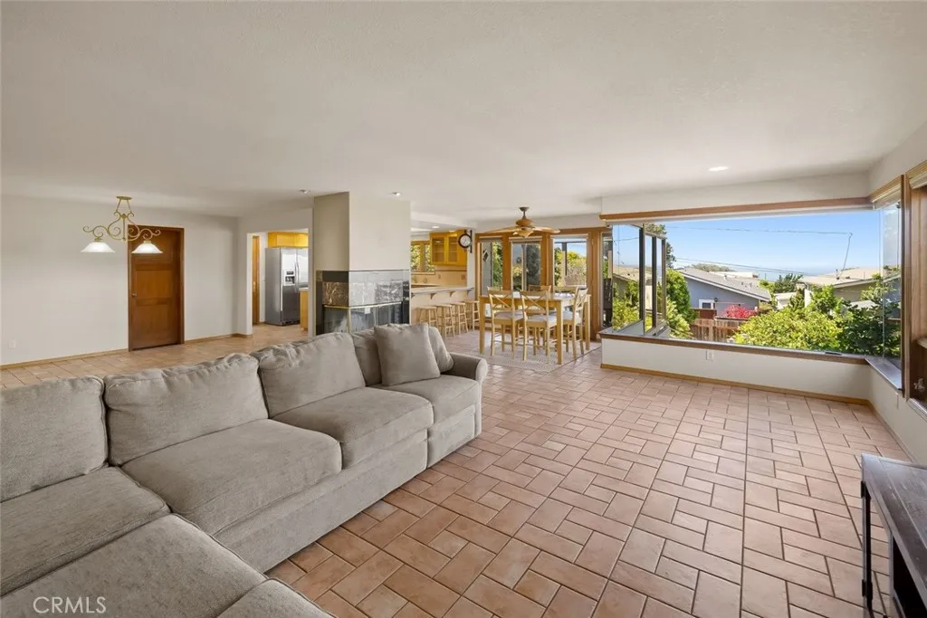 409 Tulare Avenue, Morro Bay, California 93442 — photo 4