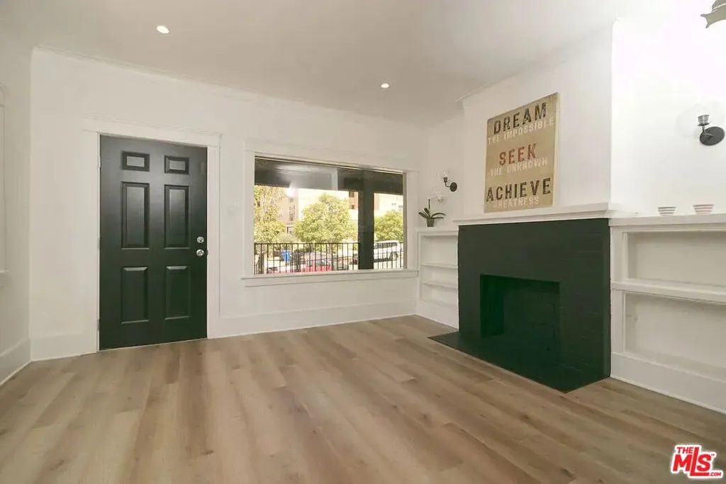 2510 S Bronson Avenue, Los Angeles, California 90018 — photo 5