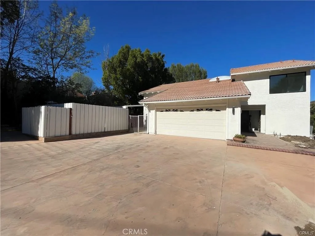 large driveway with 2 car garage large driveway with 2 car garage