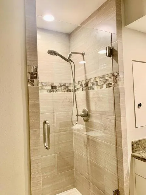 Bath 2 shower