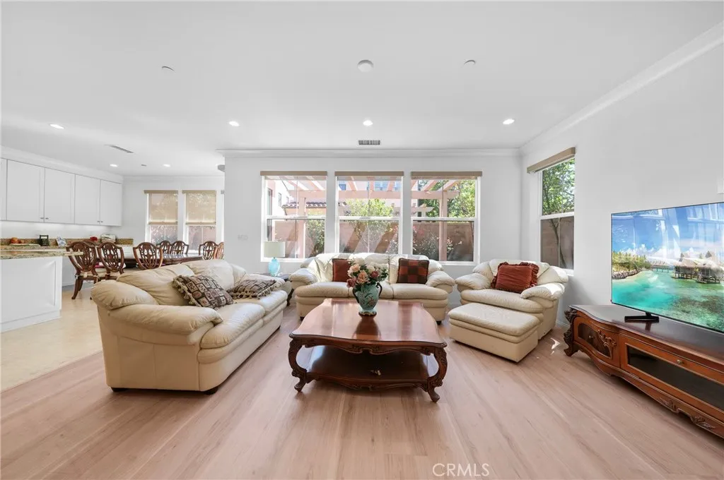 61 Ivory Petal, Irvine, California 92620 — photo 5