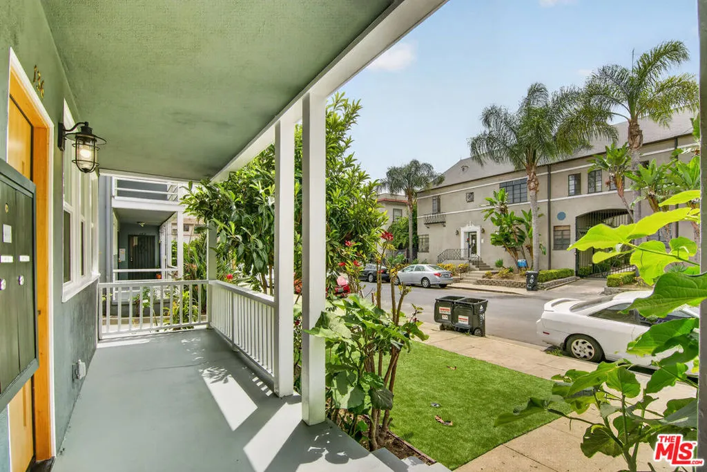 134 S Edgemont Street, Los Angeles, California 90004 — photo 5
